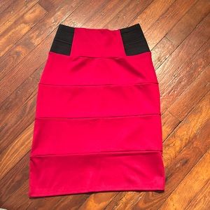 Midi/short skirt nice fitting Red skirt